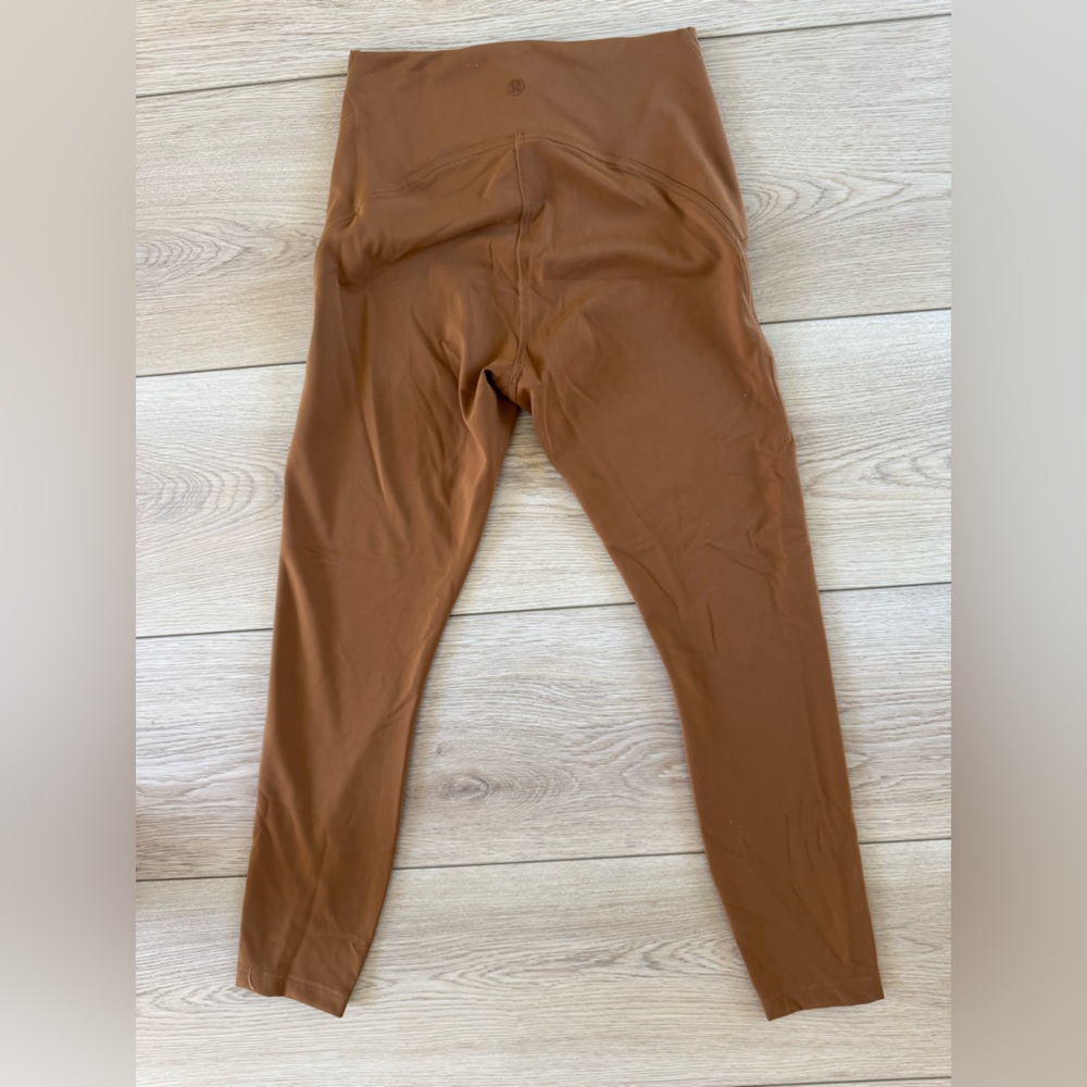 Lululemon Size 6 Leggings, 25" inseam